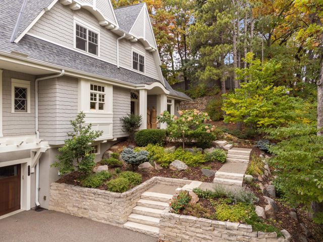 6500 Indian Hills Pass, Edina, MN 55439