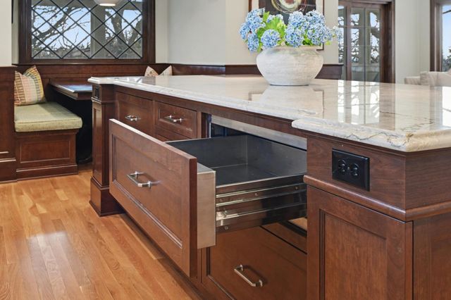 6500 Indian Hills Pass, Edina, MN 55439