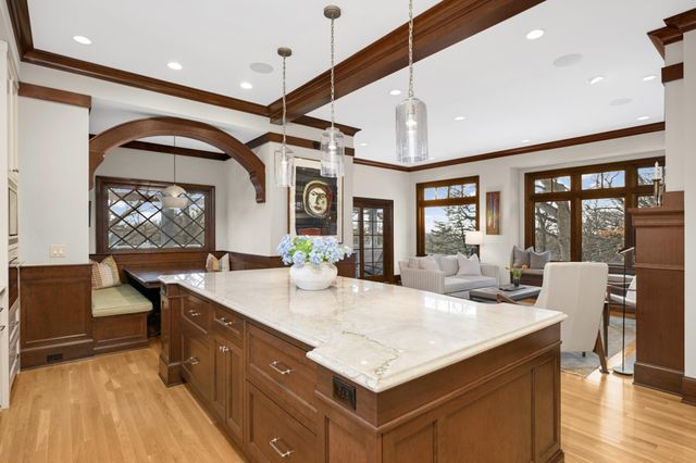 6500 Indian Hills Pass, Edina, MN 55439