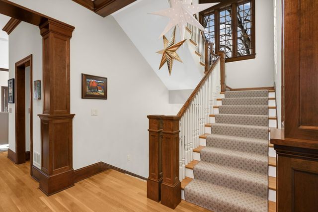 6500 Indian Hills Pass, Edina, MN 55439