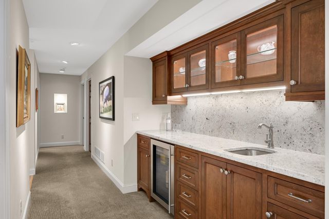 6500 Indian Hills Pass, Edina, MN 55439