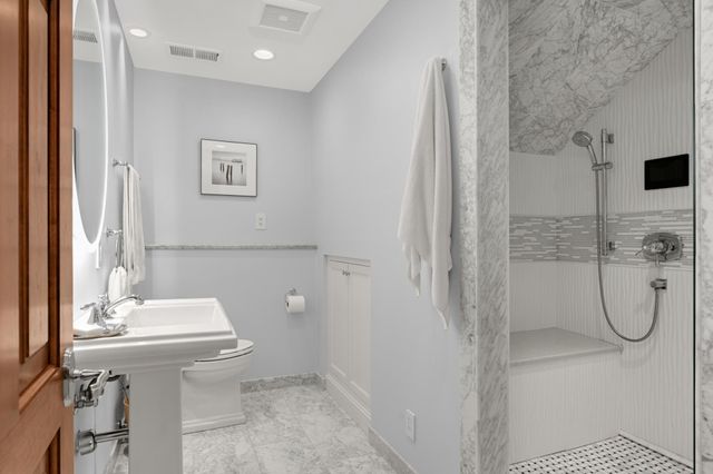 6500 Indian Hills Pass, Edina, MN 55439