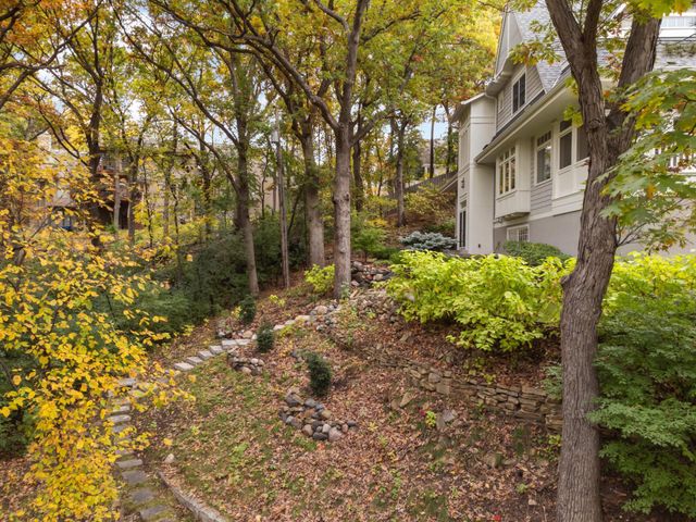 6500 Indian Hills Pass, Edina, MN 55439
