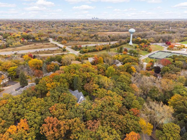 6500 Indian Hills Pass, Edina, MN 55439