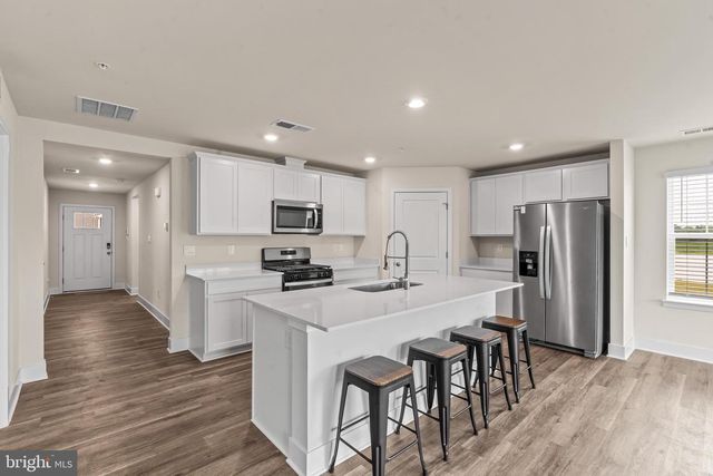 672 ARMSTRONG AVE, Hagerstown, MD 21740