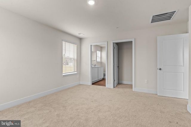 672 ARMSTRONG AVE, Hagerstown, MD 21740