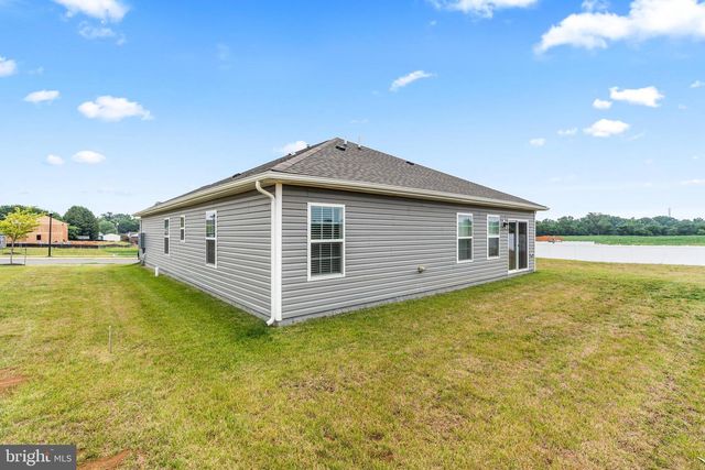 672 ARMSTRONG AVE, Hagerstown, MD 21740