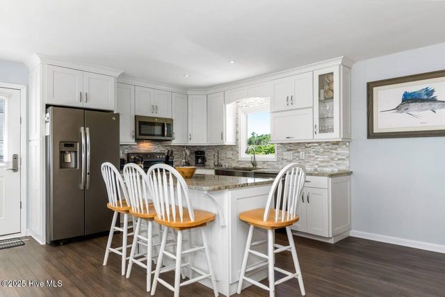 7901 Ocean Drive, Emerald Isle, NC 28594