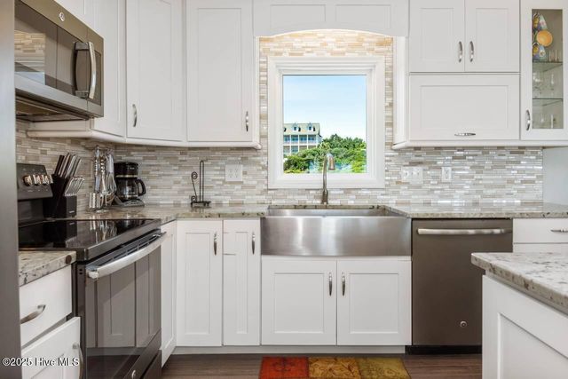 7901 Ocean Drive, Emerald Isle, NC 28594