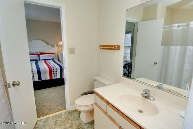 7901 Ocean Drive, Emerald Isle, NC 28594