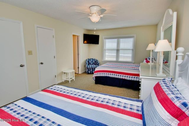 7901 Ocean Drive, Emerald Isle, NC 28594