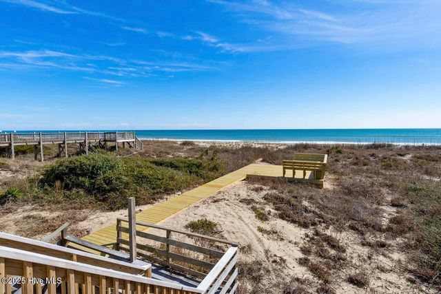 7901 Ocean Drive, Emerald Isle, NC 28594