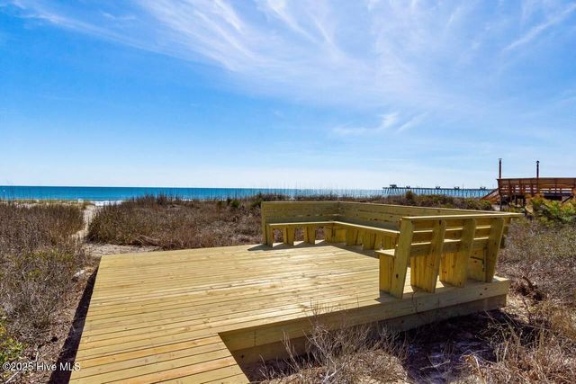 7901 Ocean Drive, Emerald Isle, NC 28594