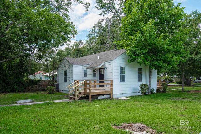 510 E Myrtle Avenue, Foley, AL 36535