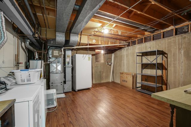 1326 Hillview Road, Homewood, IL 60430