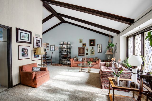 1326 Hillview Road, Homewood, IL 60430