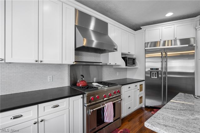 12683 Tall Timber Circle, North Royalton, OH 44133
