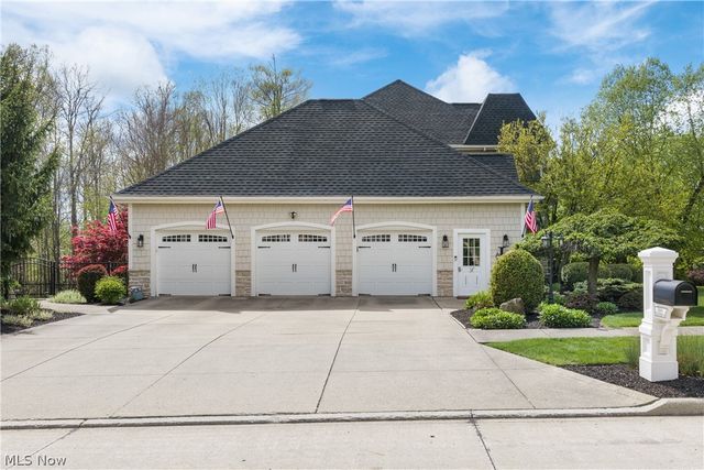 12683 Tall Timber Circle, North Royalton, OH 44133