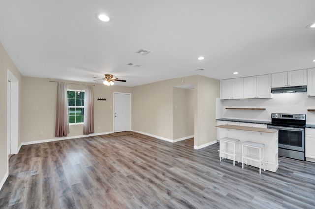 808 Gibson Road, Waxahachie, TX 75165