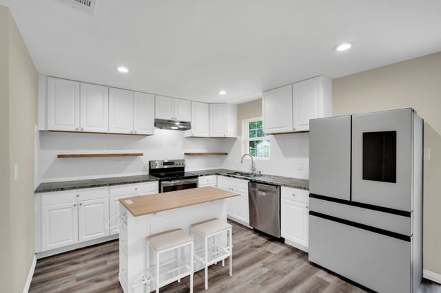 808 Gibson Road, Waxahachie, TX 75165