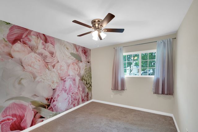 808 Gibson Road, Waxahachie, TX 75165