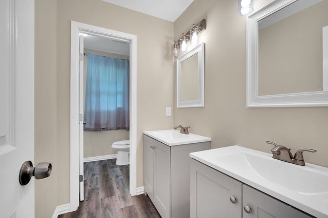 808 Gibson Road, Waxahachie, TX 75165
