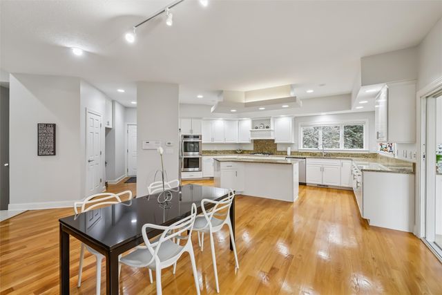 8008 Tiburon Place, Johnston, IA 50131