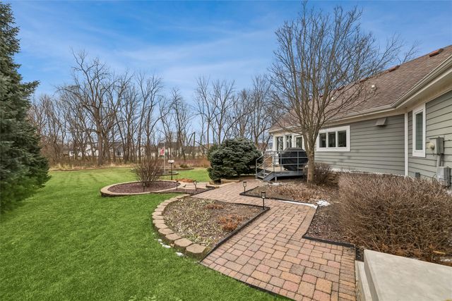 8008 Tiburon Place, Johnston, IA 50131