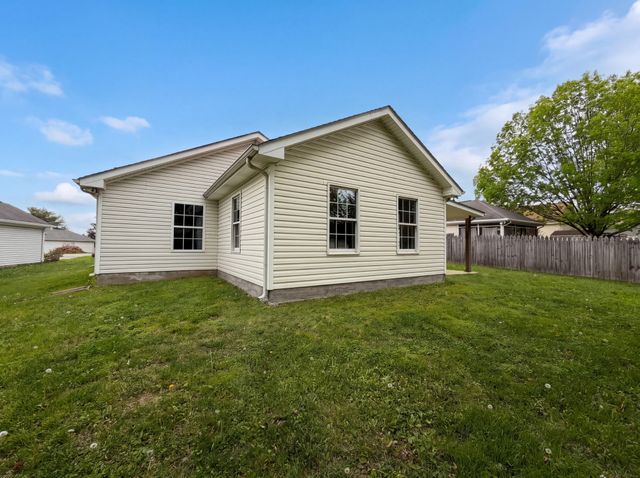 112 Westchester Dr, White House, TN 37188