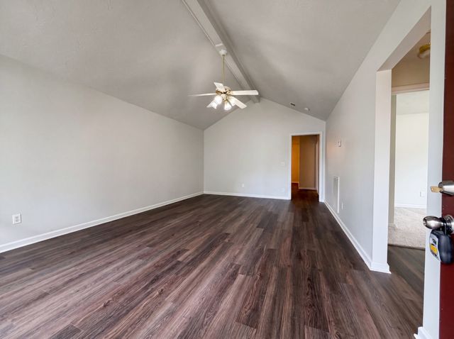 112 Westchester Dr, White House, TN 37188