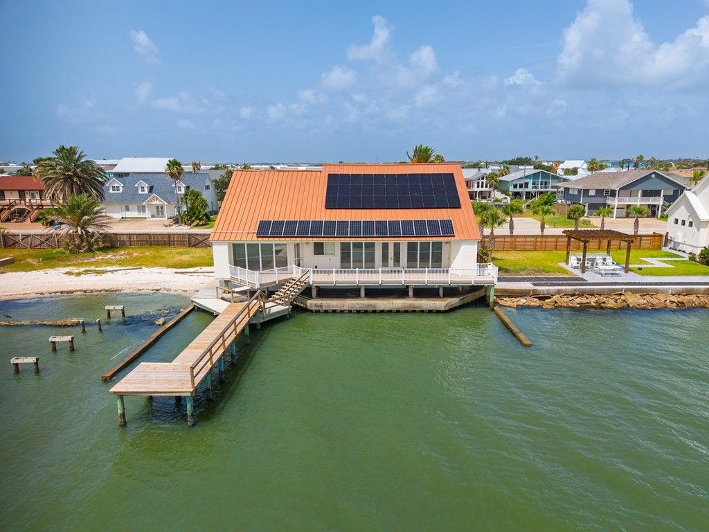 1840 Bay Shore Dr, Rockport, TX 78382 — photo 2
