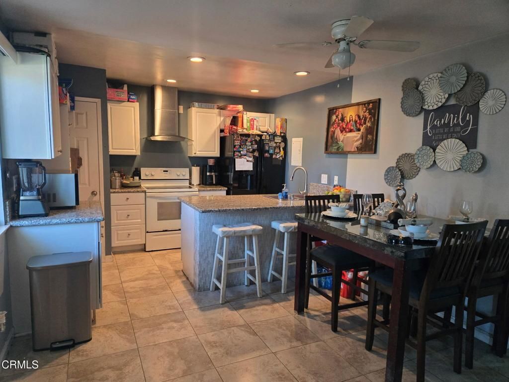 734 W Hemlock Street, Port Hueneme, CA 93041