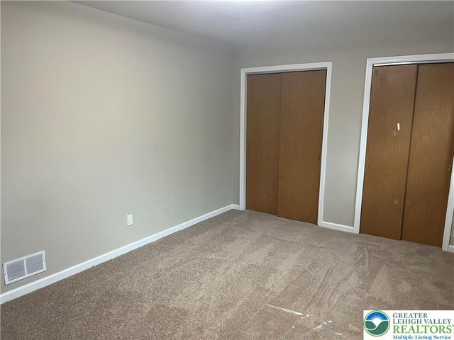 2013 West Columbia Street, South Whitehall Twp, PA 18104