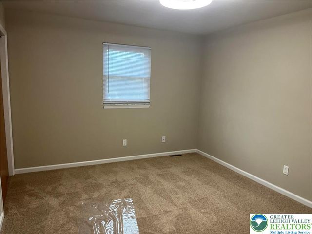 2013 West Columbia Street, South Whitehall Twp, PA 18104