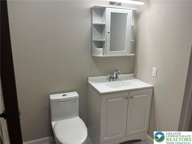 2013 West Columbia Street, South Whitehall Twp, PA 18104