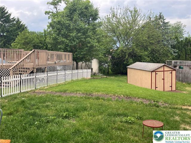 2013 West Columbia Street, South Whitehall Twp, PA 18104
