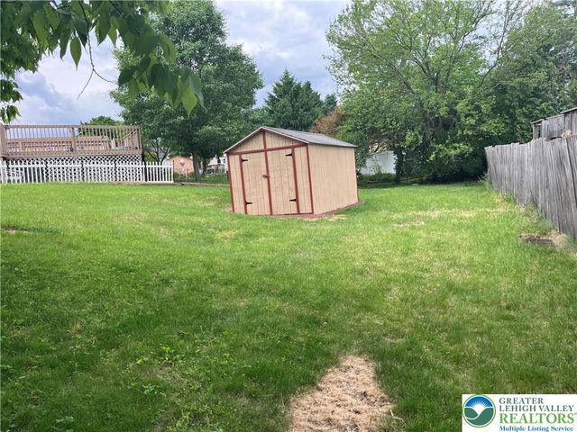 2013 West Columbia Street, South Whitehall Twp, PA 18104