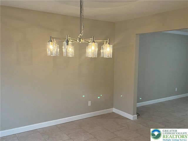 2013 West Columbia Street, South Whitehall Twp, PA 18104