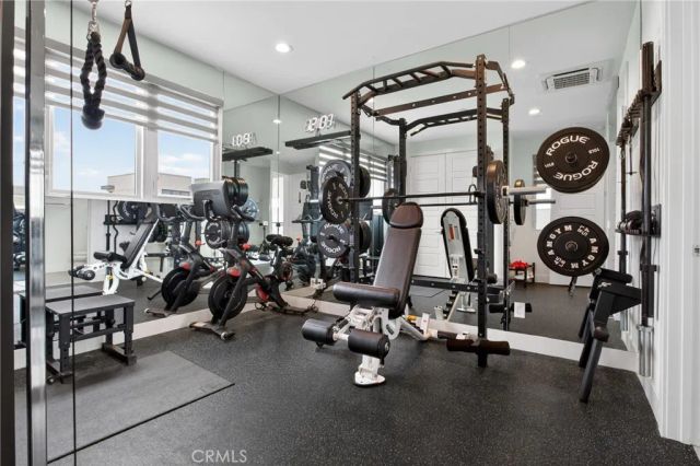 61 Iluna, Irvine, CA 92618