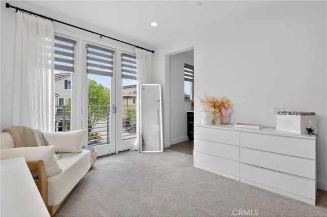 61 Iluna, Irvine, CA 92618
