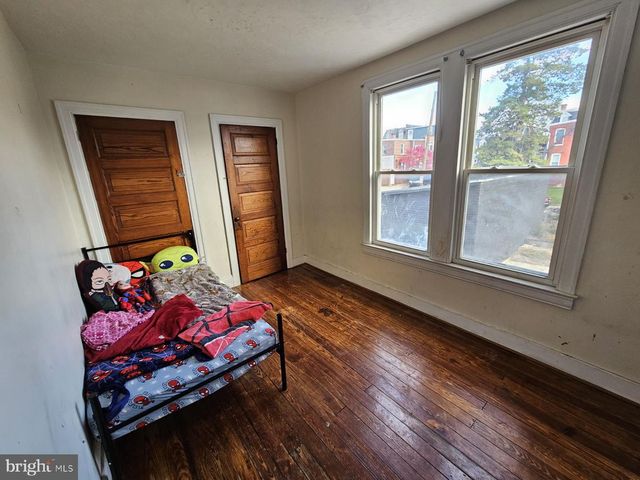 18 N ALBEMARLE ST, York, PA 17403