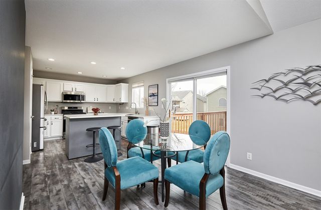 825 SE Hummingbird Circle, Waukee, IA 50263