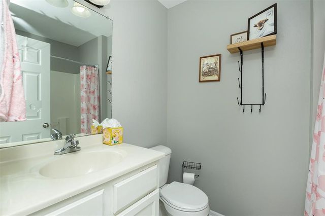 825 SE Hummingbird Circle, Waukee, IA 50263