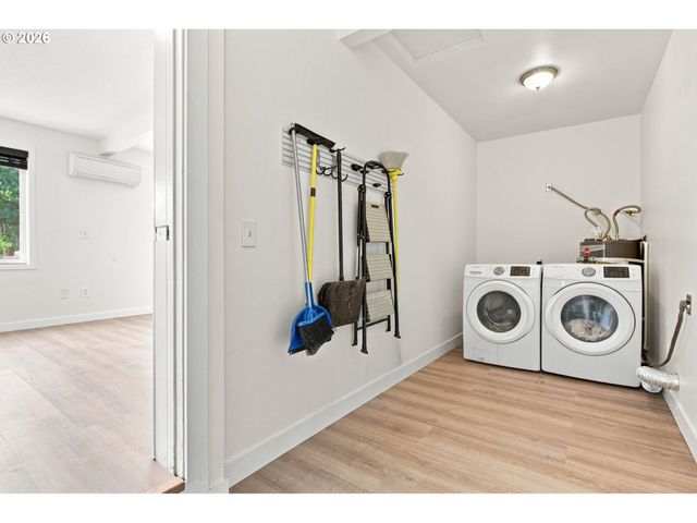 906 6TH St, Washougal, WA 98671