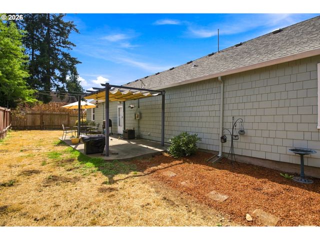 906 6TH St, Washougal, WA 98671