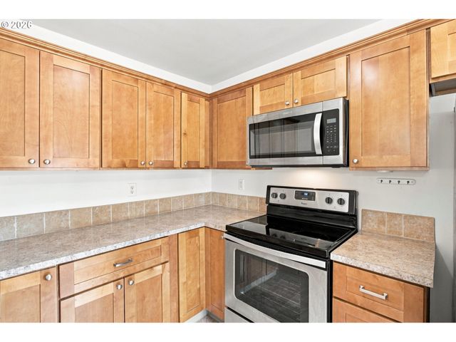 906 6TH St, Washougal, WA 98671