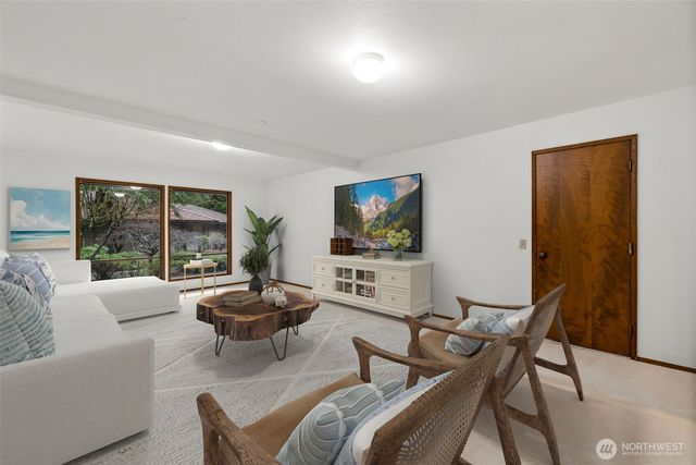 21845 NE 30th Place, Sammamish, WA 98074