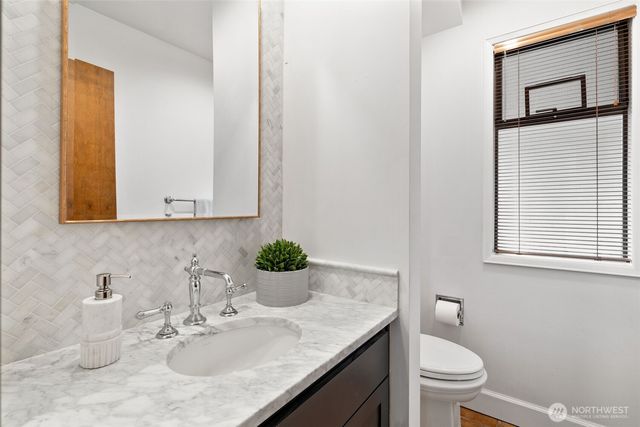 21845 NE 30th Place, Sammamish, WA 98074