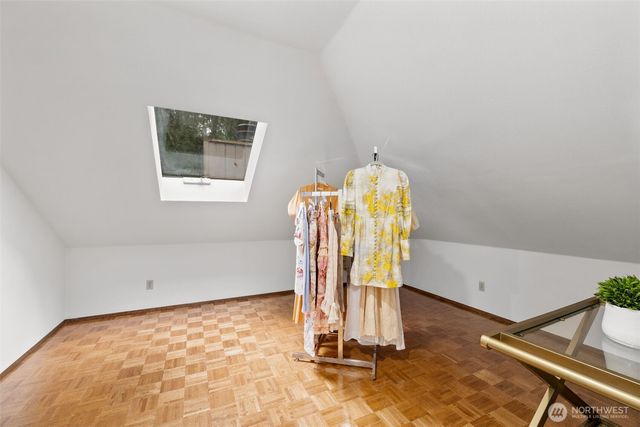 21845 NE 30th Place, Sammamish, WA 98074