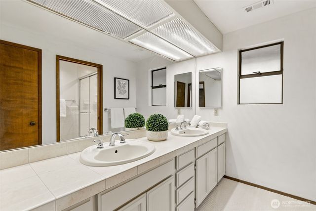 21845 NE 30th Place, Sammamish, WA 98074